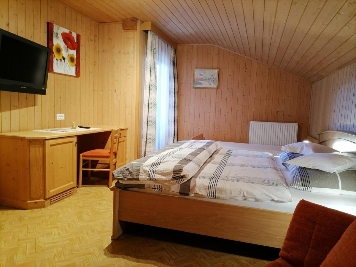 Gasthaus Oberkirn Schenna Zewnętrze zdjęcie
